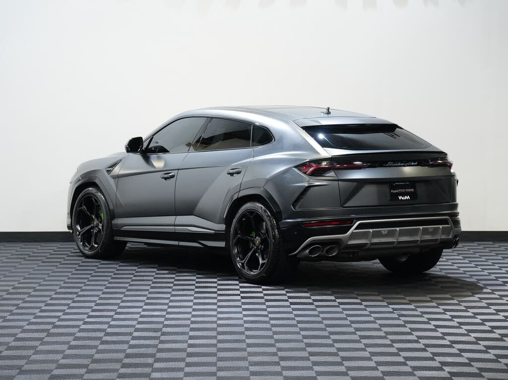 2019 Lamborghini Urus thumbnail 2